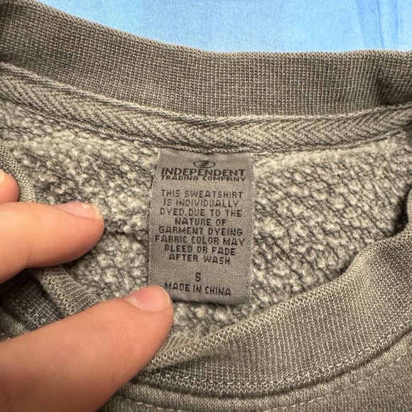 Simpson Crewneck - Picture 4 of 5